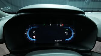 Volvo EX40 vaihtoauto