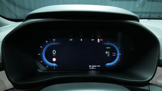 Volvo EX40 vaihtoauto