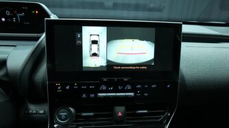 Toyota bZ4X vaihtoauto