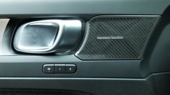 Volvo EX40 vaihtoauto