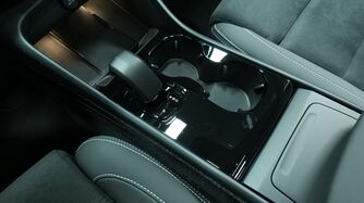 Volvo EX40 vaihtoauto