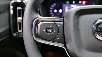 Volvo EX40 vaihtoauto