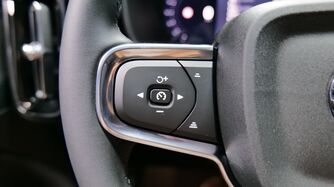 Volvo EX40 vaihtoauto