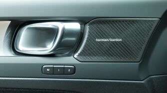 Volvo EX40 vaihtoauto