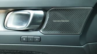 Volvo EX40 vaihtoauto