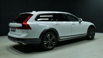 Volvo V90 Cross Country vaihtoauto
