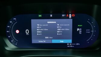 Volvo EX40 vaihtoauto