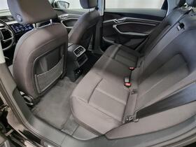 Audi Q8 e-tron vaihtoauto