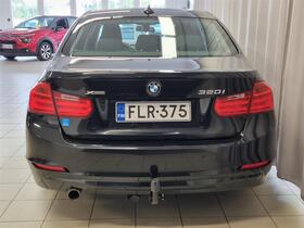 BMW 320 vaihtoauto