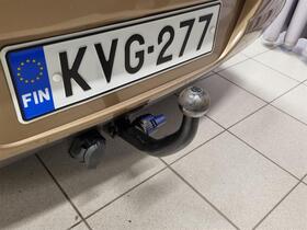 Nissan Tiida vaihtoauto