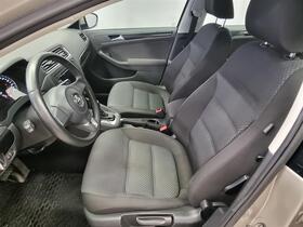 Volkswagen Jetta vaihtoauto