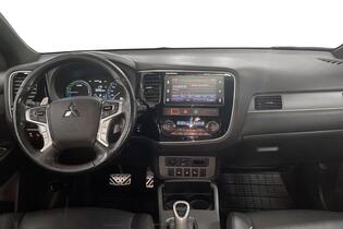 Mitsubishi Outlander PHEV vaihtoauto