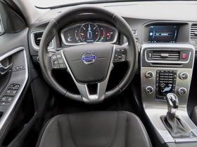 Volvo V60 Cross Country vaihtoauto