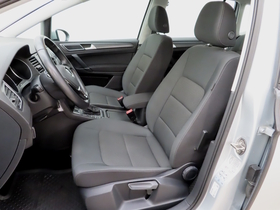 Volkswagen Golf Sportsvan vaihtoauto