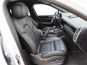 Porsche Cayenne vaihtoauto