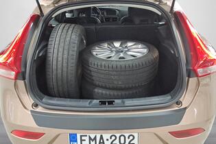 Volvo V40 vaihtoauto