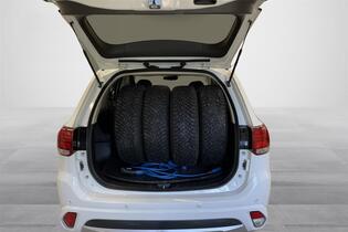 Mitsubishi Outlander PHEV vaihtoauto