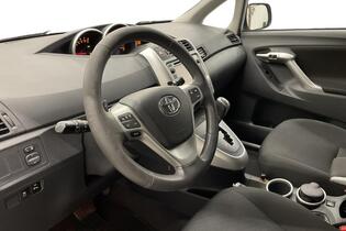 Toyota Verso vaihtoauto