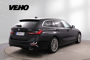 BMW 330 vaihtoauto