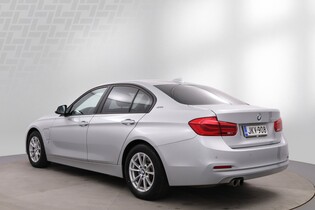 BMW 330 vaihtoauto
