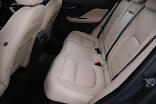 Jaguar F-PACE vaihtoauto