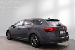 Toyota Avensis vaihtoauto