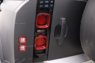 Land Rover Defender vaihtoauto