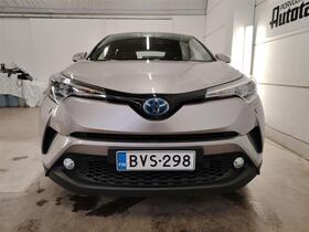 Toyota C-HR vaihtoauto