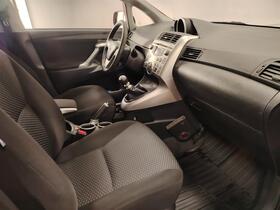 Toyota Verso vaihtoauto