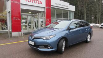 Toyota Auris vaihtoauto