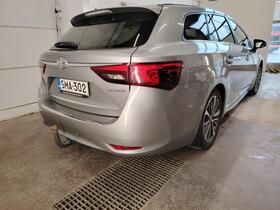 Toyota Avensis vaihtoauto