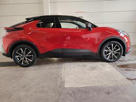 Toyota C-HR vaihtoauto
