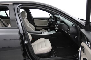 Kia Stinger vaihtoauto