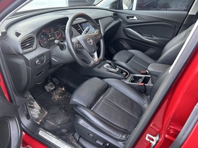 Opel Grandland X vaihtoauto