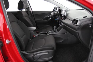 Hyundai i30 5d vaihtoauto