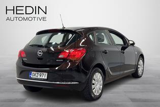 Opel Astra vaihtoauto