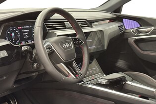 Audi Q8 e-tron vaihtoauto