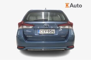 Toyota Auris vaihtoauto