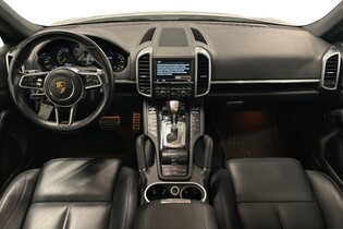 Porsche Cayenne vaihtoauto