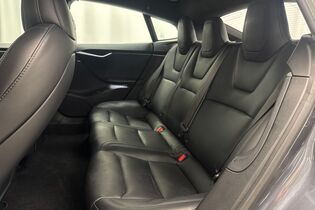 Tesla Model S vaihtoauto