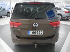 Volkswagen Touran vaihtoauto