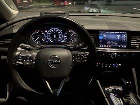 Opel Insignia vaihtoauto