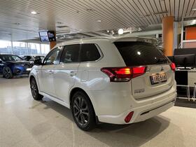 Mitsubishi Outlander PHEV vaihtoauto