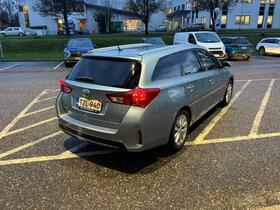 Toyota Auris vaihtoauto