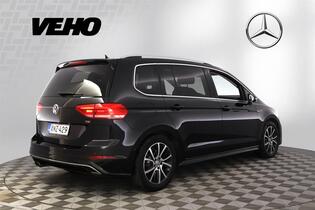 Volkswagen Touran vaihtoauto