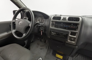 Toyota Hiace vaihtoauto