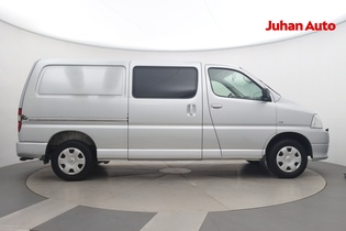 Toyota Hiace vaihtoauto