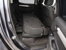 Isuzu D-Max vaihtoauto