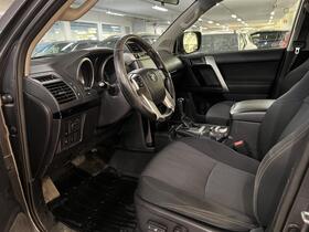 Toyota Land Cruiser vaihtoauto