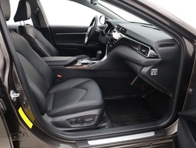 Toyota Camry vaihtoauto